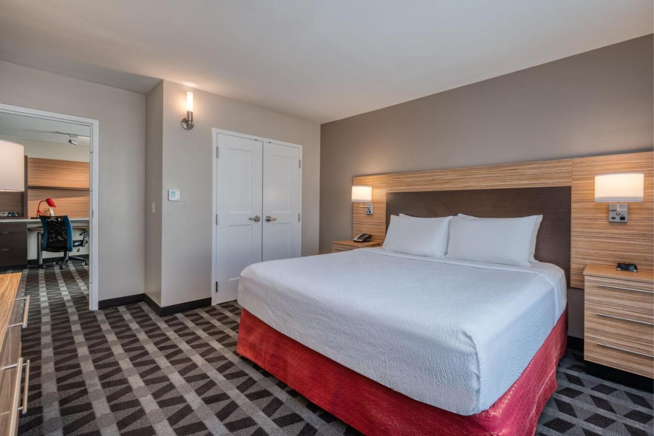 Towneplace Suites By Marriott Indianapolis Airport Eksteriør billede